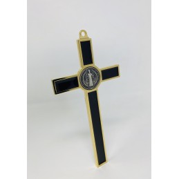 Croix de saint Benoit